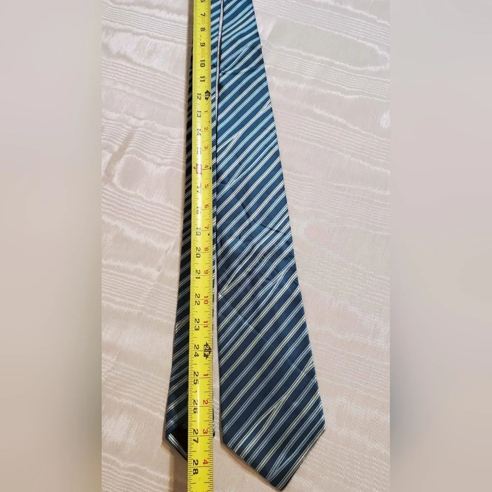 Banana Republic Midnight Green Stripe Silk Tie Made in Italy RN 54023 CA 17897 - Picture 6 of 7